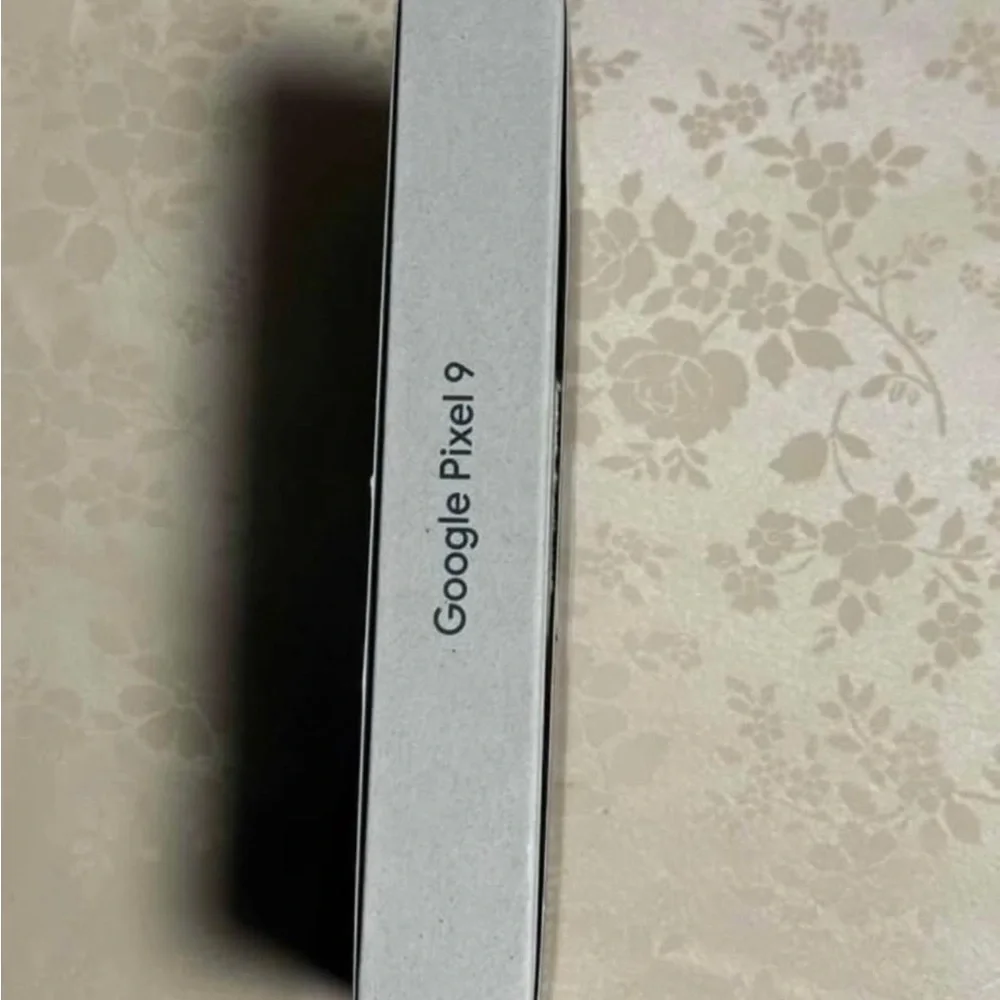 Google Pixel Smartphone - Sleek Black Finish